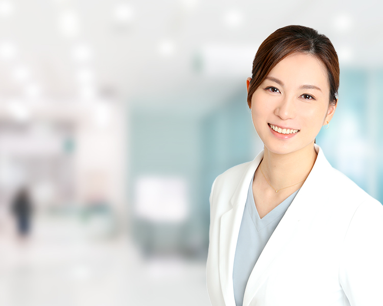 六本木院　院長　淺井友美子