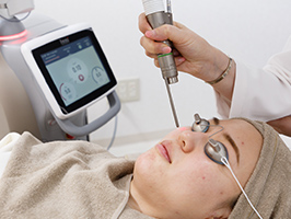 超短のパルス幅(300ps)